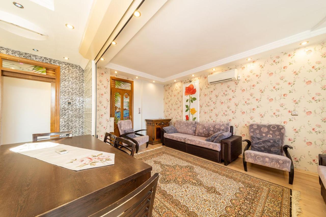 אנטליה Lovely Flat With Sea View Near Beach In Muratpasa מראה חיצוני תמונה
