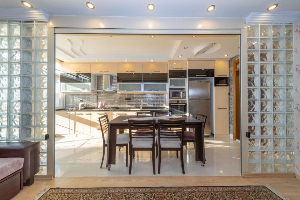 אנטליה Lovely Flat With Sea View Near Beach In Muratpasa מראה חיצוני תמונה